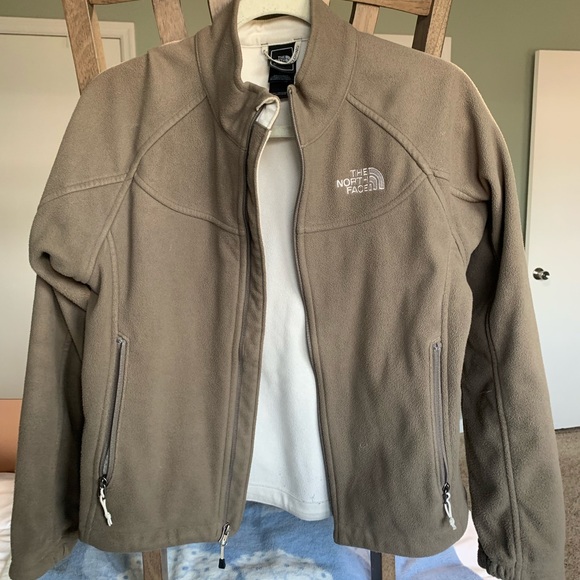 Women’s tan North Face jacket - Picture 2 of 4